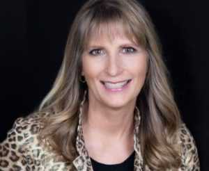 Peggy R. Hoyt