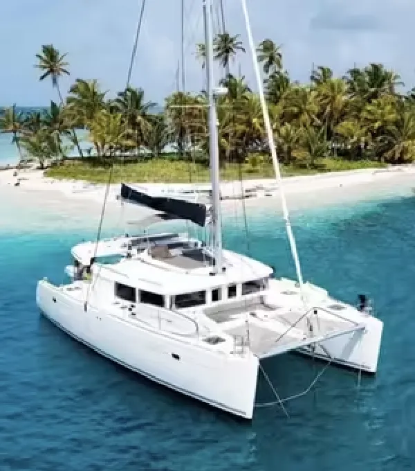 Catamaran Cruise Boat