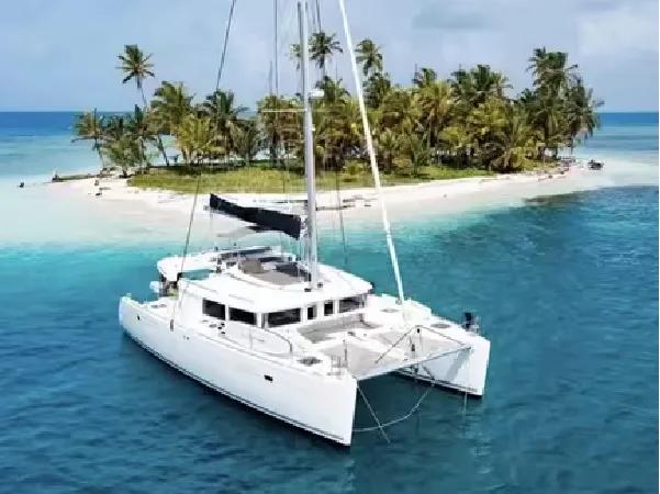 Catamaran Cruise Boat